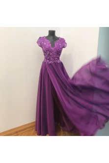 Rochie realizata din broderie cu pietre si perle si voal mov electric