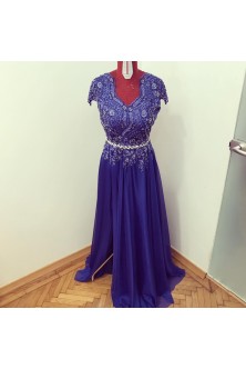 Rochie din broderie cu pietre si voal in clos albastru royal