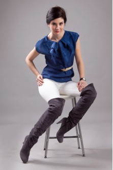 Bluza cu multe volane