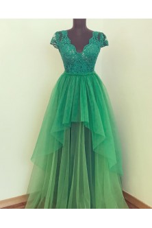 Rochie in tonuri de verde greenary, smarald si malachit