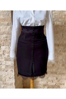 Fusta neagra din Ponte di Roma, cu brau corseleta