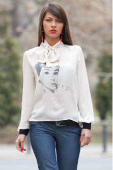 Bluza cu funda Audrey Hepburn